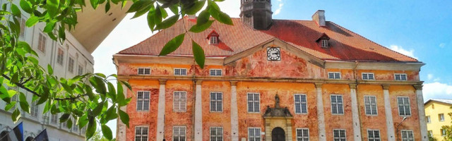 В Нарве начались работы по реконструкции городской ратуши