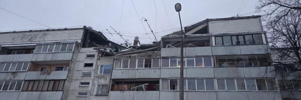 О чем пишет пресса: три месяца без дома, невидимый тормоз экономики