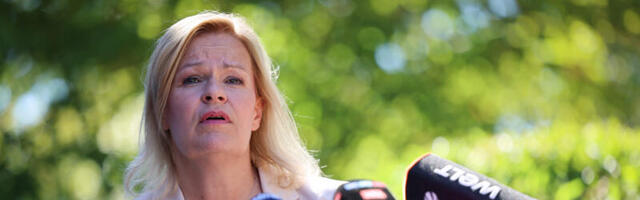 Глава МВД Германии: нам грозят народные волнения