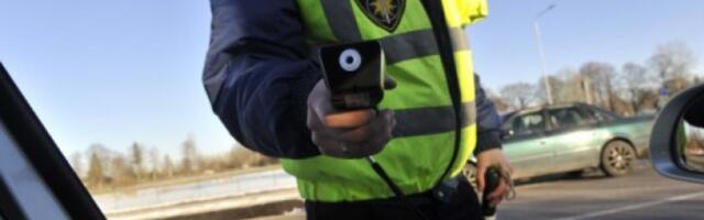 Для контроля за безопасностью движения не хватает сотен полицейских