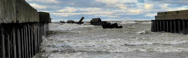 Работы по углублению судоходного канала у мола в Нарва-Йыэсуу продлены до 15 ноября