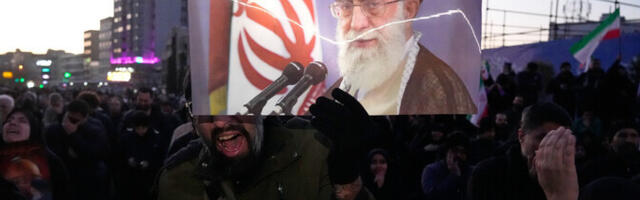 Ираном будет временно править совет из трех человек