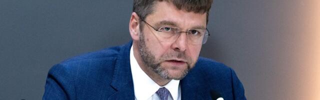 „Нарушены не только правила, возможно, и закон“: Осиновский о закупках скамеек и туалетов в Таллинне