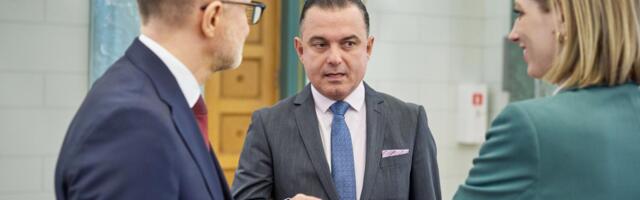 Самые крупные министерские бюро — у Абу Мери, Силини и Спрудса