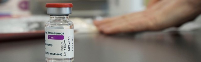Эстония прекратила прививать вакциной от AstraZeneca людей младше 60 лет