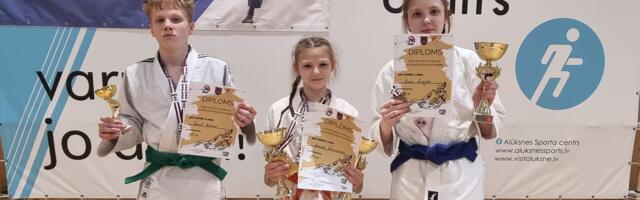 Нарвские дзюдоисты привезли золото, серебро и бронзу с международного турнира в Латвии