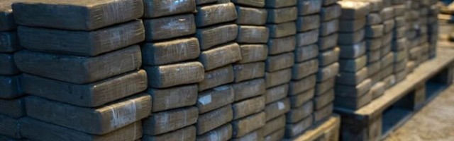 Эквадорская полиция конфисковала 1,3 тонны направлявшегося в Эстонию кокаина