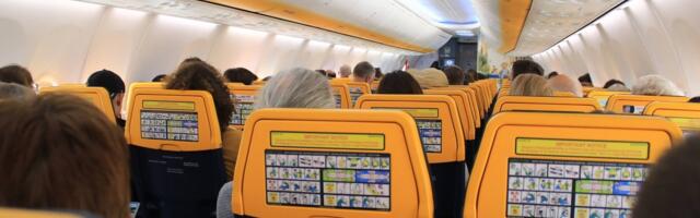 Ryanair выплатила пассажирке почти 5000 евро компенсации из-за...пролитого кофе