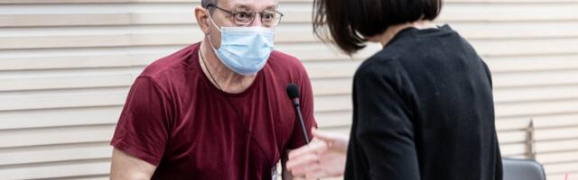 Бьет — значит любит? Перед судом предстал мужчина, который на глазах у полицейских ударил свою бывшую жену ножом