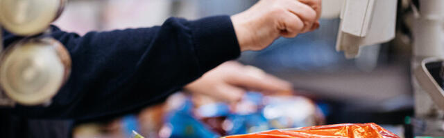 Рост розничной торговли в июле замедлился до 1%