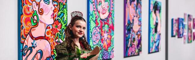 Не пропустите: последняя неделя выставки украинской художницы «Черная линия и миллион часов»