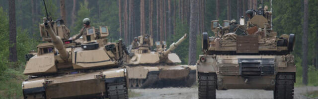 Певкур не исключает, что программы США по подготовке и оснащению военных все же продолжатся