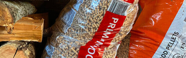 Морозы и быстрое сокращение запасов взвинтили спрос и цены на топливные гранулы