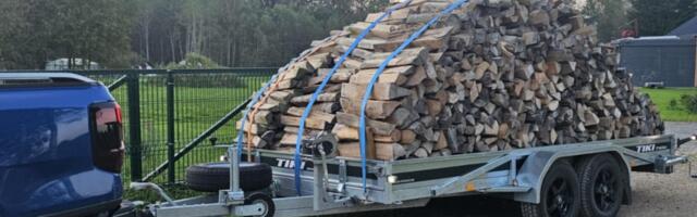 ЧИТАТЕЛЬ СПРАШИВАЕТ | Разрешено ли перевозить дрова таким образом?