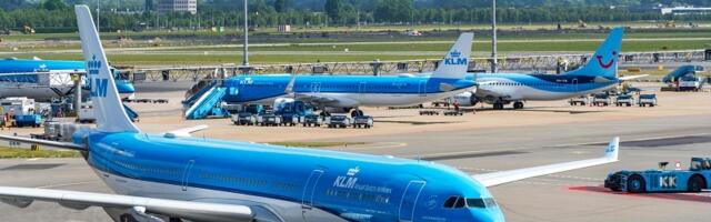 Авиакомпании отменяют рейсы из-за роста цен на топливо