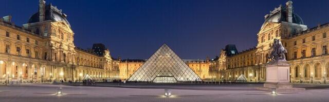 Лувр остается закрытым после громкой кражи драгоценностей