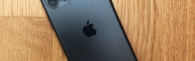 Нарвитянка, покупая iPhonе по объявлению в Латвии, перевела 500 евро, оставшись в итоге и без телефона, и без денег