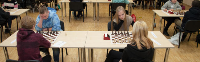 Юные шахматисты из Нарвы стали вторыми