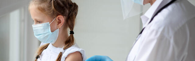 В Финляндии резко возросло число заявлений из-за осложнений от вакцинации от COVID-19