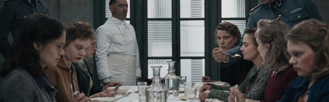 Рецензия | «Дегустаторши Гитлера» — смертельно опасные трапезы в Волчьем логове