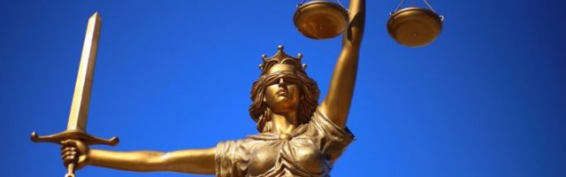 Решение по иску к Facebook: Европейский суд отменил действие "Щита конфиденциальности" между ЕС и США