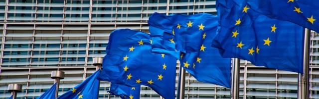 Еврокомиссия прогнозирует длительное восстановление экономики Евросоюза