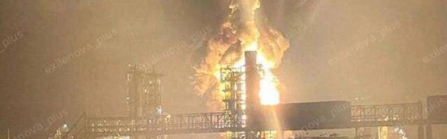 Под Санкт-Петербургом после прилета дрона загорелся один из крупнейших НПЗ в России