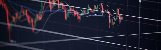 Стоимость биткоина впервые превысила 120 тысяч долларов