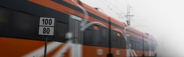 Поезда возвращаются на линию — министерство нашло деньги на повышение зарплат машинистов