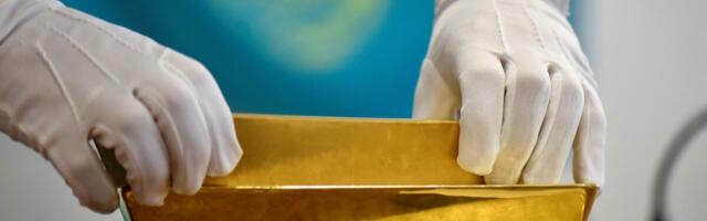 Торговая война и намеки Пауэлла подтолкнули цену на золото к новым высотам