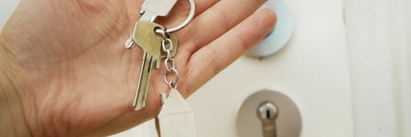 Заявки на получение поддержки Рижского самоуправления по аренде жилья подали первые 29 учителей