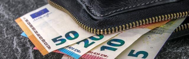 В Нарве пожилой мужчина отдал мошеннику 5000 евро