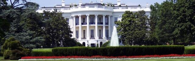 Белый дом: США прекратят принимать просителей убежища