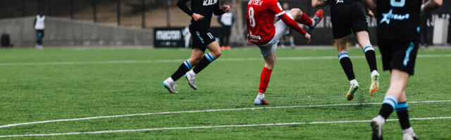 ЧЭ по футболу: "Флора" проиграла "Таммеке", "Нымме Калью" одолел нарвский "Транс"