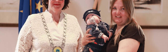 В Нарве чествовали новорождённых малышей и их семьи