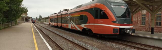 Расписание поездов Elron меняется: на тартуской линии будут курсировать автобусы