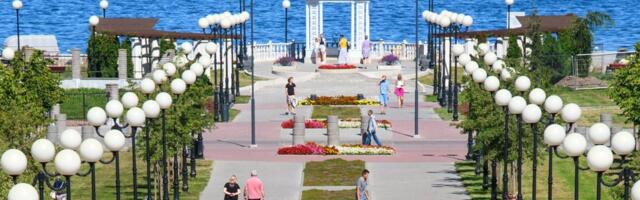 В Силламяэ запретили купаться, в море обнаружили опасные бактерии