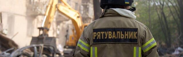 Россия ударила по Днепру. Разрушен жилой дом, есть погибшие. Разбор завалов продолжается