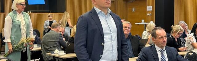 Андрей Коробейник сохранил пост председателя горсобрания Пярну: вотум недоверия провалился