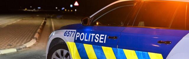 Молодой водитель BMW въехал в автобусную остановку, пострадали двое
