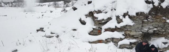 Американские водолазы отработали в Эстонии подледные взрывные работы