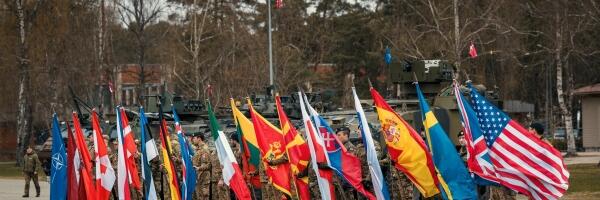 Начинаются военные учения с участием 4700 военнослужащих