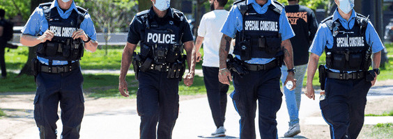 Офицеры полиции Онтарио: соблюдение исполнения ковид-ограничений противоречит присяге полицейского