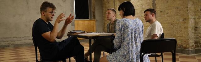 RUSDELFI В УКРАИНЕ | В Киеве начались репетиции спектакля, который скоро покажут в Нарве. Он о том, о чем пока не принято говорить