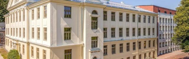 Школа Карлова отмечает 150-летие