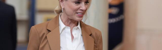 Сразу две громкие отставки в США: уволены генпрокурор и начальник штаба армии