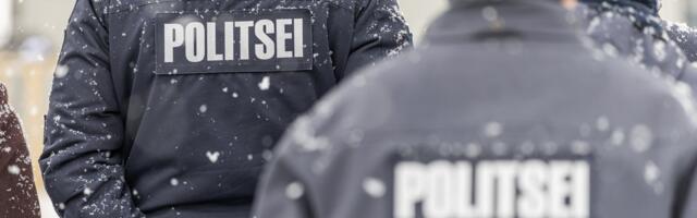 Полицейские в штатском получат право носить нарукавную ленту с надписью „politsei“ 