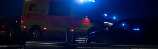 В Таллинне столкнулись два автомобиля, три человека попали в больницу