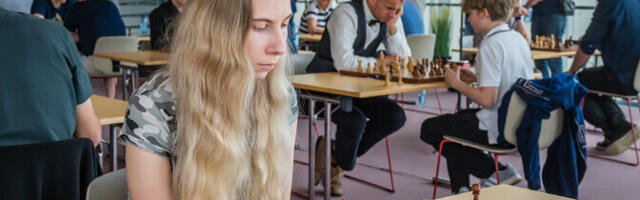 Май Нарва участвует в турнире ФИДЕ в Узбекистане