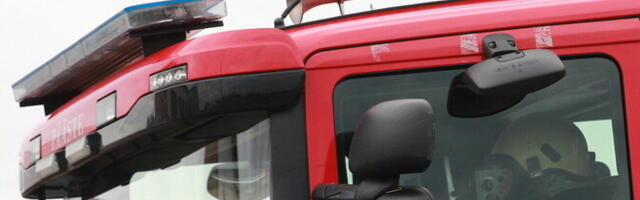 В Раквере горит здание деревообрабатывающего предприятия